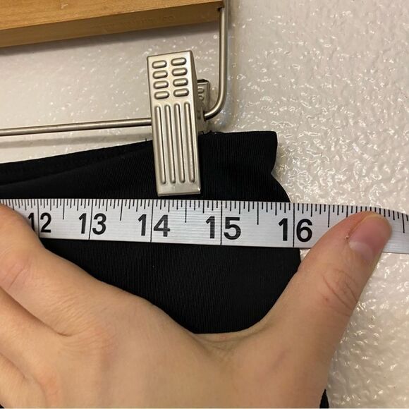 Z By Zella Womens Stretch hi rise Cropped capri Leggings Mesh Panels Size -Large - Picture 4 of 6